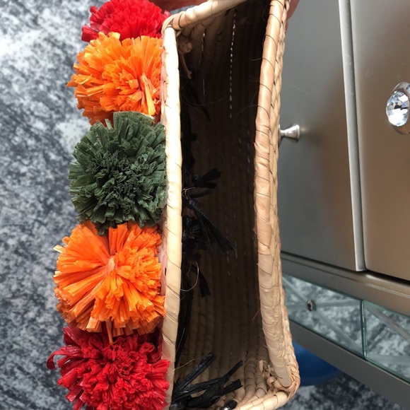 Frida straw bag 🧡💛💚 - Picture 3 of 5